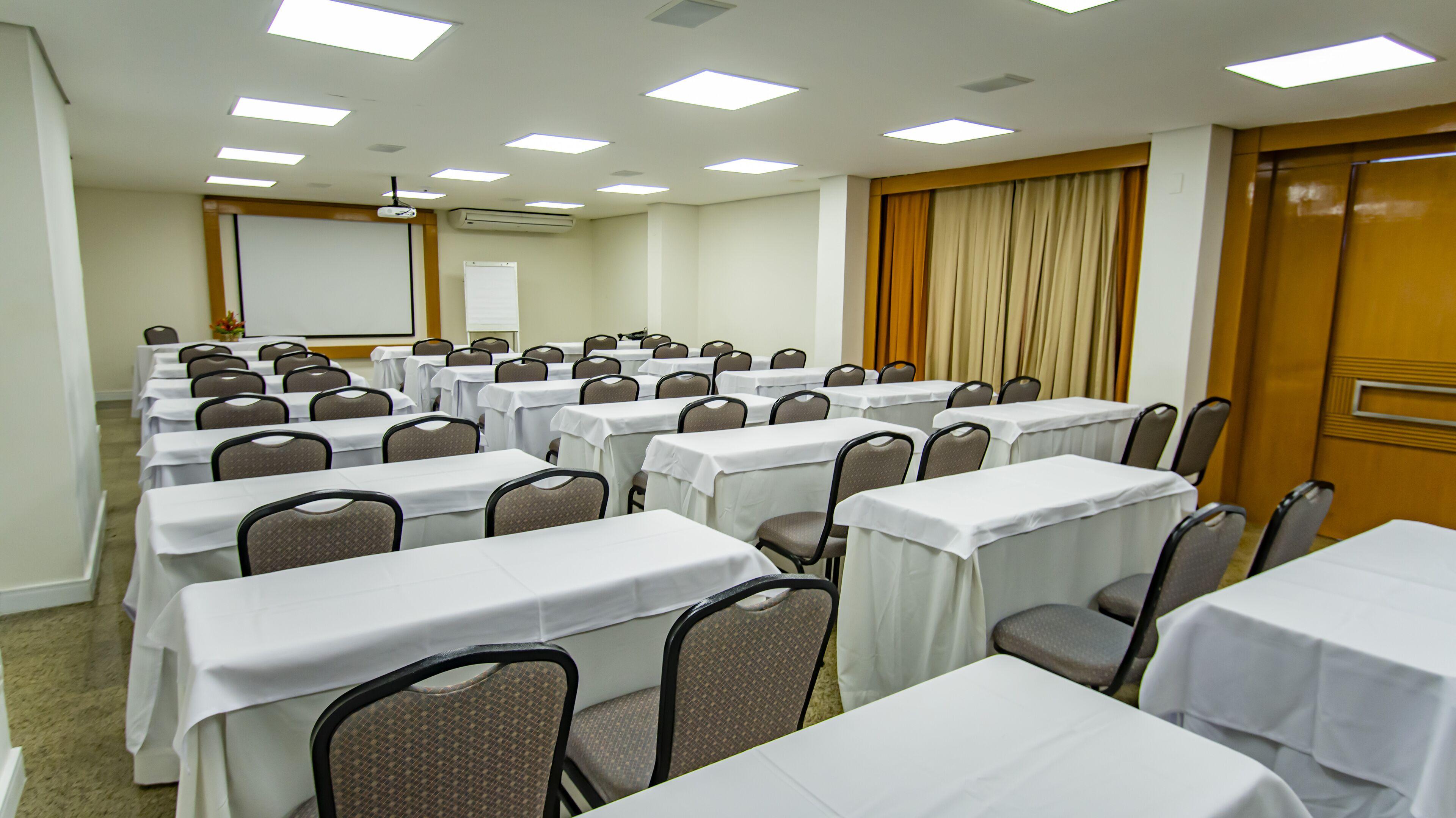 Hotel Beira Mar 4*